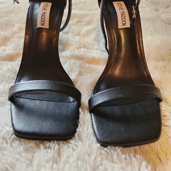 Steve Madden square toed heels - Picture 10 of 11